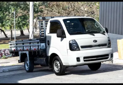 Kia bongo k-2500 2.5 4x2 tb diesel