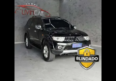 MITSUBISHI PAJERO DAKAR DAKAR/HPE 3.5 4x4 Flex 5p Aut.