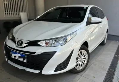 Yaris oportunidade unico dono