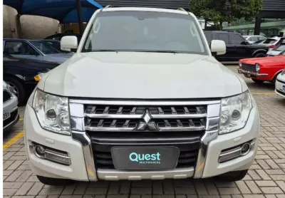 Mitsubishi pajero hpe full 3.2 4x4 t.i.dies. 5p aut