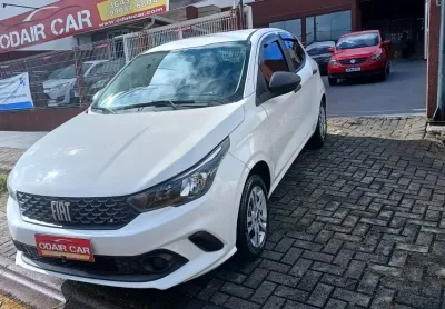 Fiat argo 1.0 - completo, documentos ok, possui manual, nota fiscal e chave reserva, livre de leilão