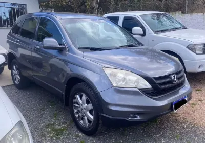 Honda cr-v lx 2.0 16v – conforto, espaço e confiança na estrada