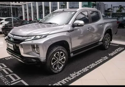 Mitsubishi l200 triton hpe-s 2.4bi-tb diesel 194cv 4wd aut./2025