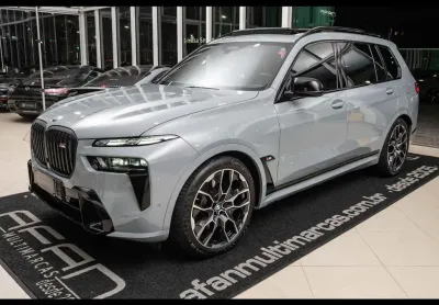 Bmw x7 m60i m sport 4.4bi-tb 530cv 4wd c/teto aut./2025 (hybrid)