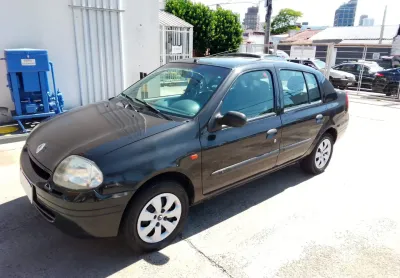 Clio sedan rn excelente estado e mecânica.