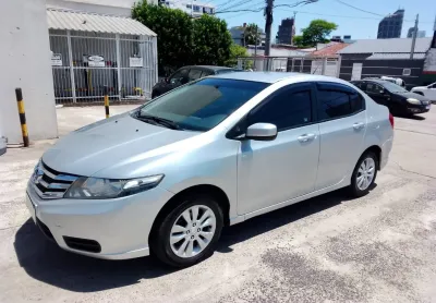 City lx 1.5 super inteiro.