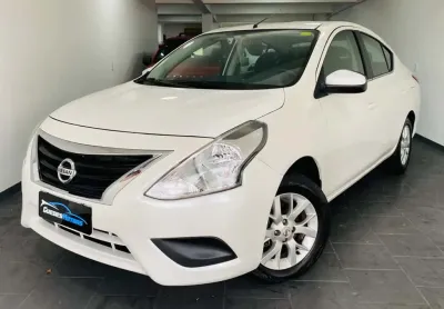 Nissan versa 16 sv 2017