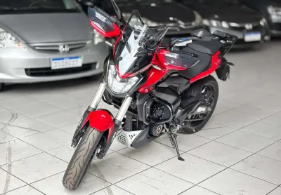 Bajaj dominar gasolina manual