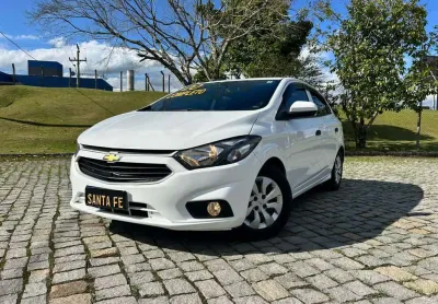 Chevrolet onix joy - branca - 2019/2020