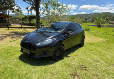 Ford fiesta 1.6 se - preta - 2017/2017