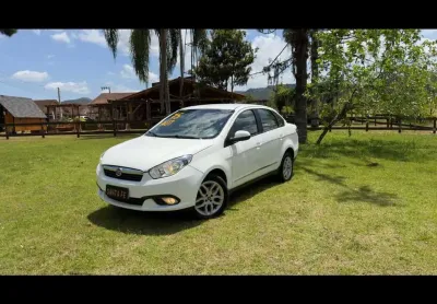 Fiat Grand Siena 1.6 Dual Essence - Branca - 2014/2015