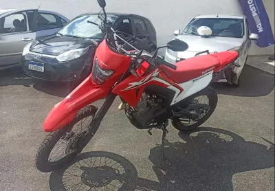 Honda xr 300l tornado 2025