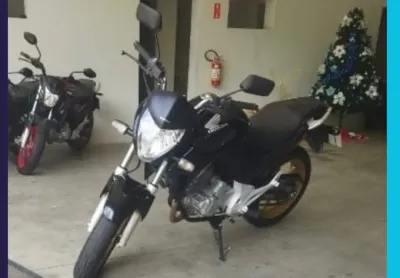 Honda cb 300 r 2015 p-ele impecével ! Busão nunca mais !!!!!!