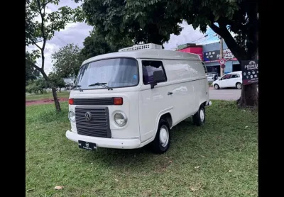 VOLKSWAGEN KOMBI Furgão 1.4 Mi Total Flex 8V