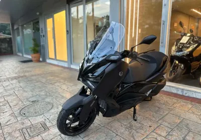 Yamaha xmax 300 connected