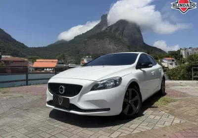 Volvo V40 2018 2.0 t4 kinetic gasolina 4p automático