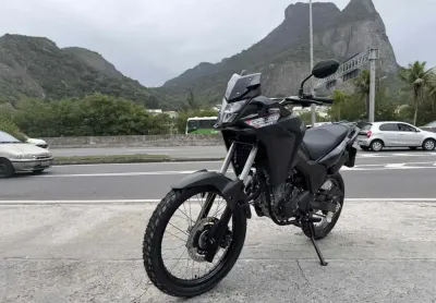 Honda xre 300 sahara 2026