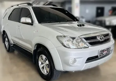 Toyota hilux sw4 3.0 4x4 5 lugares - extra - sem retoques - pneus bons - interna clara - pericia apr