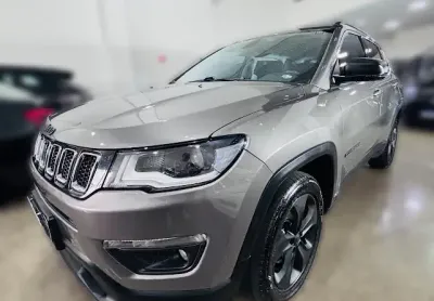 Compass sport 2.0 flex - bancos em couro - multimidia - pneus novos - periciada - revisada - sensor 