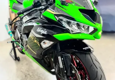 Kawasaki Ninja ZX-6R 636CC - Escape esportivo - Amortecedor Direção regulavel - Pneus novos - Apenas