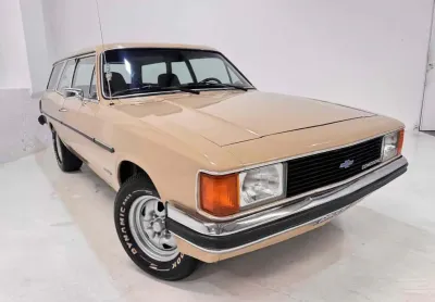 Chevrolet Caravan 1981 2.5 comodoro 8v gasolina 2p manual