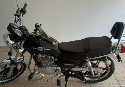 Uma joia rara. impecável, sou o segundo dono. 
vale a pena, s/dúvida!!!