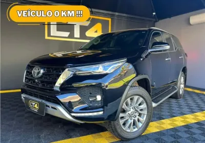 Toyota hilux sw4 2026 2.8 d-4d turbo diesel srx platinum 7l 4x4 automático