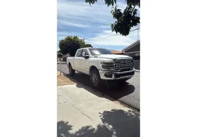 Ram 3500 2025 6.7 i6 turbo diesel limited longhorn cd 4x4  automático