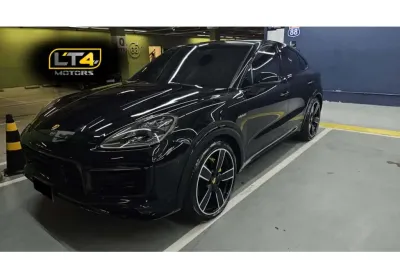 Porsche cayenne 2022 3.0 v6 e-hybrid coupé platinum edition awd tiptronic s