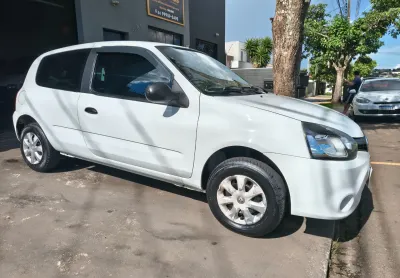 Renault Clio 1.0  Authentic - Básico 03 Portas 16v - Flex  2013