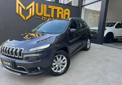 Cherokee limited 3.2 4x4 v6 aut.