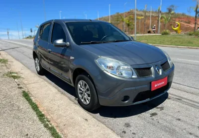 Sandero 1.0 completo 
