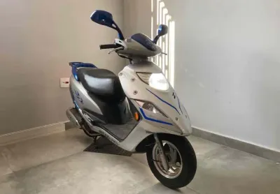 Suzuki burgman i  2013