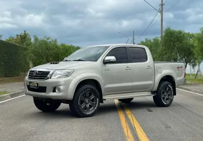 Toyota hilux cd4x4 srv 2014