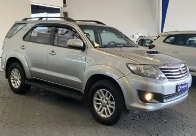 Toyota hilux sw4 2015 3.0 srv 4x4 7 lugares 16v turbo intercooler diesel 4p automático