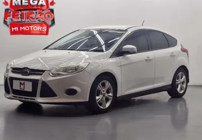 Ford focus hatch s 1.6 flex automatizado - 2014 - branca