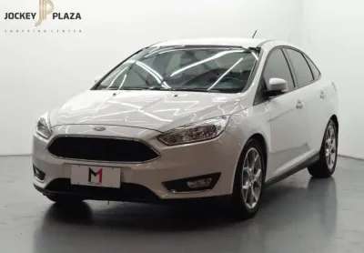 Ford focus fastback se 2.0 automatizado -2019 - branco