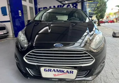 Ford fiesta hatch 1.6 flex automático 2016
