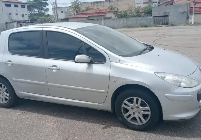 Peugeot 307 2.0 automático 2008 muito bem cuidado