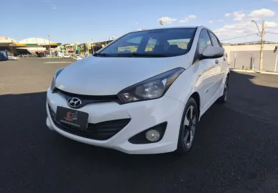 Hyundai hb20s 2015 1.6 comfort plus 16v flex 4p automático