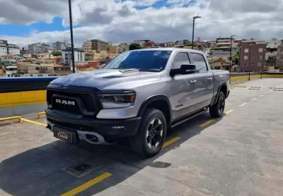 Ram 1500 5.7 rebel hemi cd 4x4 v8 4p