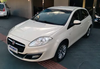 Fiat branco essence 1.8 dualogic + borboleta flex 2016/2016 branco