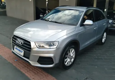 Audi Q3 Attraction 1.4 Turbo TFSI Automático 2016/2017 Prata