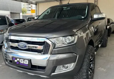 Ranger xlt super conservada e revisada, com rodas aro 18" a toda prova