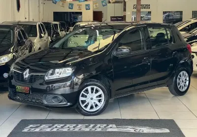  espaçoso, confortável e econômico, o sandero expression é um hatch versátil, ideal para a cidade e 