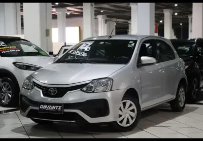 Toyota etios hatch flex automático