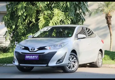 Toyota yaris sedan flex automático