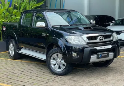 Toyota hilux srv 3.0 diesel 4x4 manual 2011