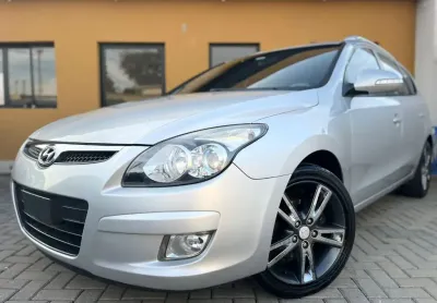 I30 cw em excelente estado de conservação, motor 2.0 e  câmbio manual, confira...