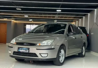 Ford focus sedan gasolina automático